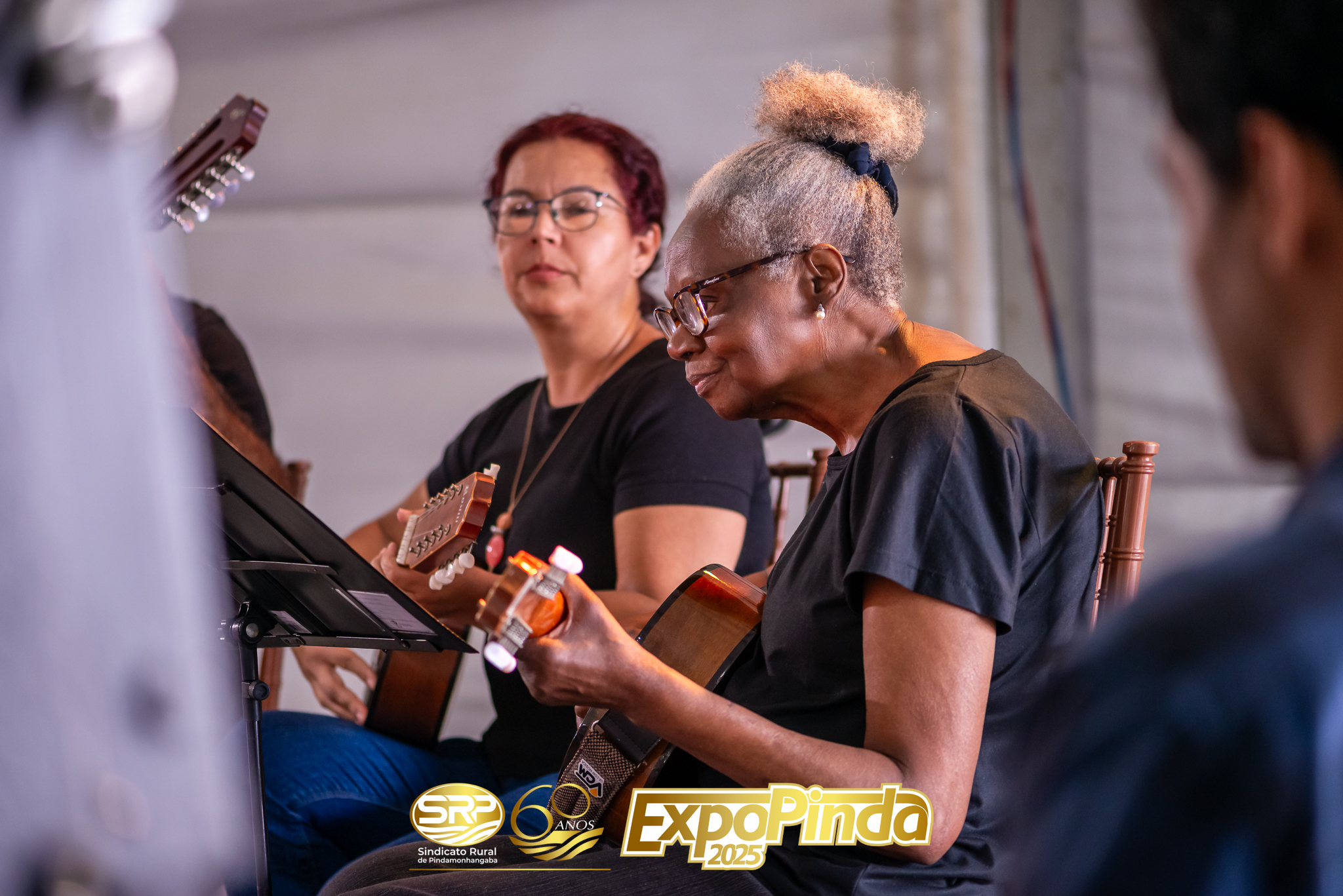 Alunos do curso de viola caipira